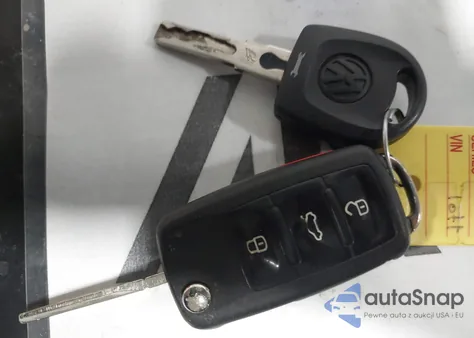 2010 Volkswagen Jetta Wolfsburg Edition из США, поврежденный, VIN 3VWRA7AJ1AM081977